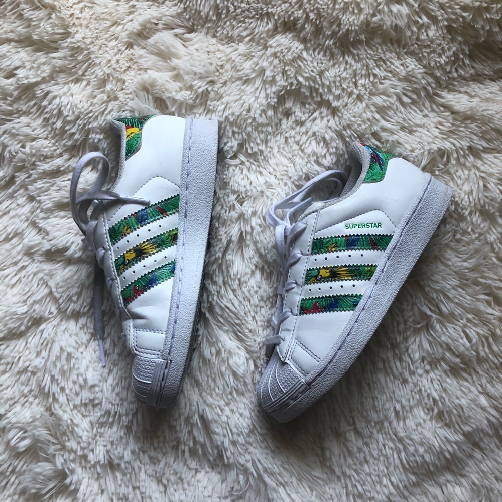 🌴 Adidas Superstar floral Original Sneakers 👟 🌴